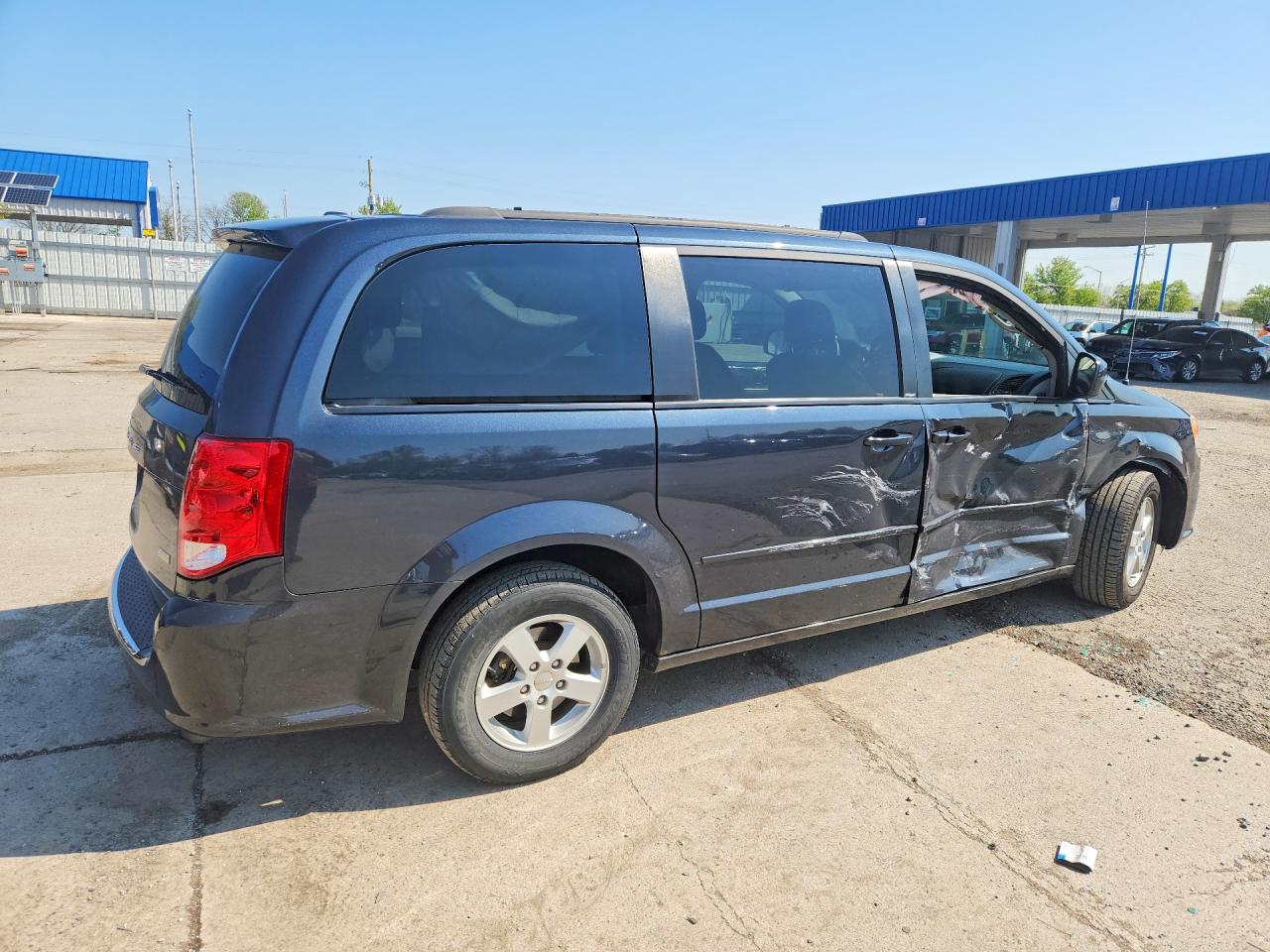 2013 DODGE GRAND CARAVAN SXT photo 5