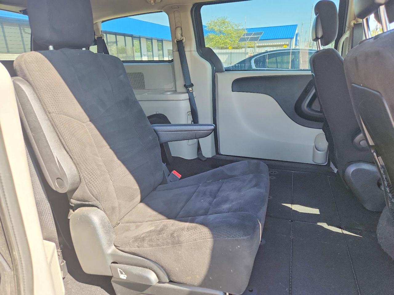 2013 DODGE GRAND CARAVAN SXT photo 21