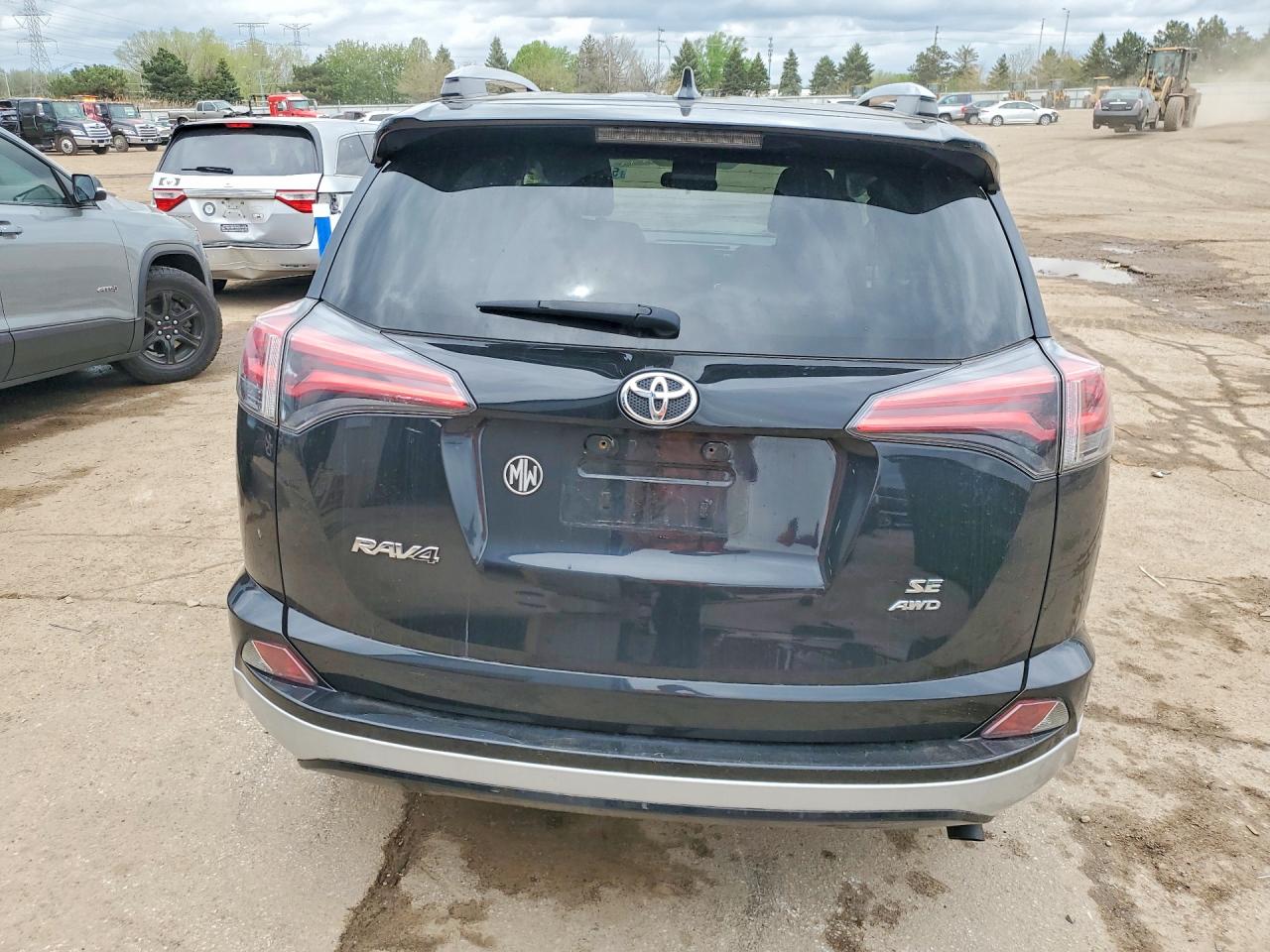 2016 TOYOTA RAV4 SE photo 16
