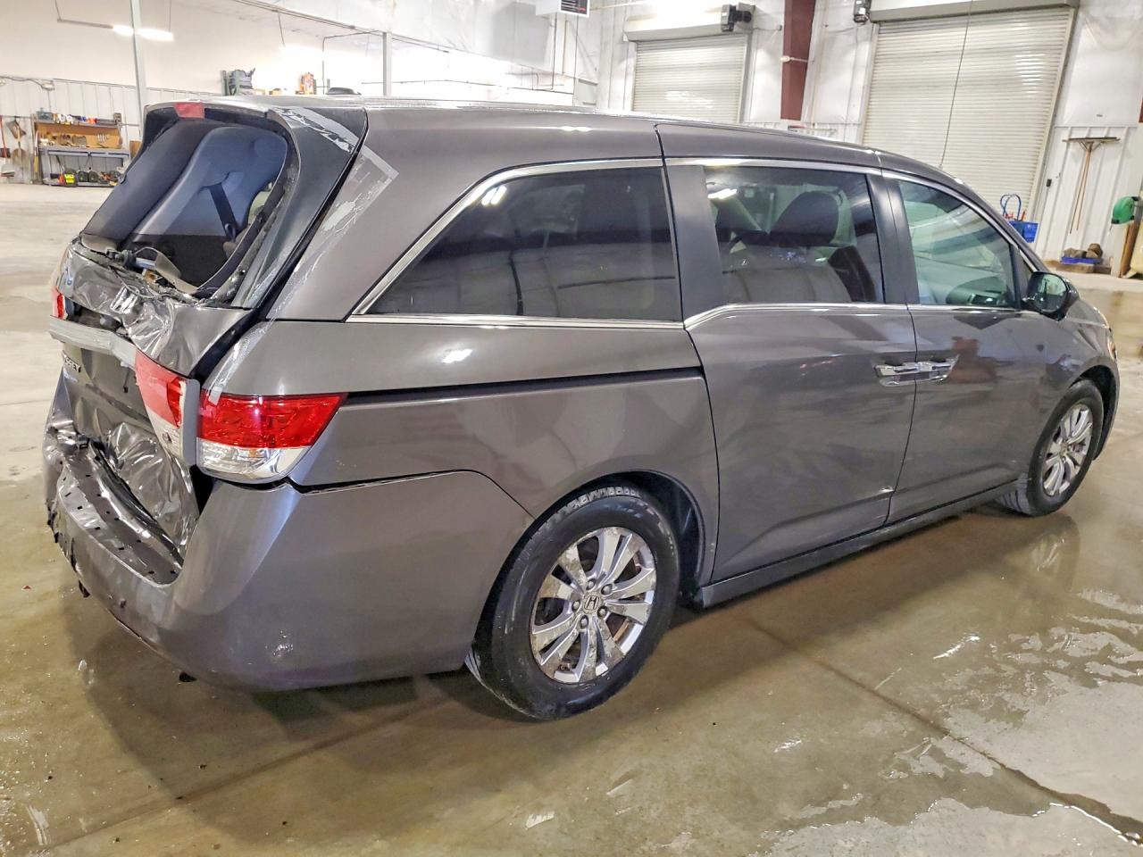 2016 HONDA ODYSSEY SE photo 5