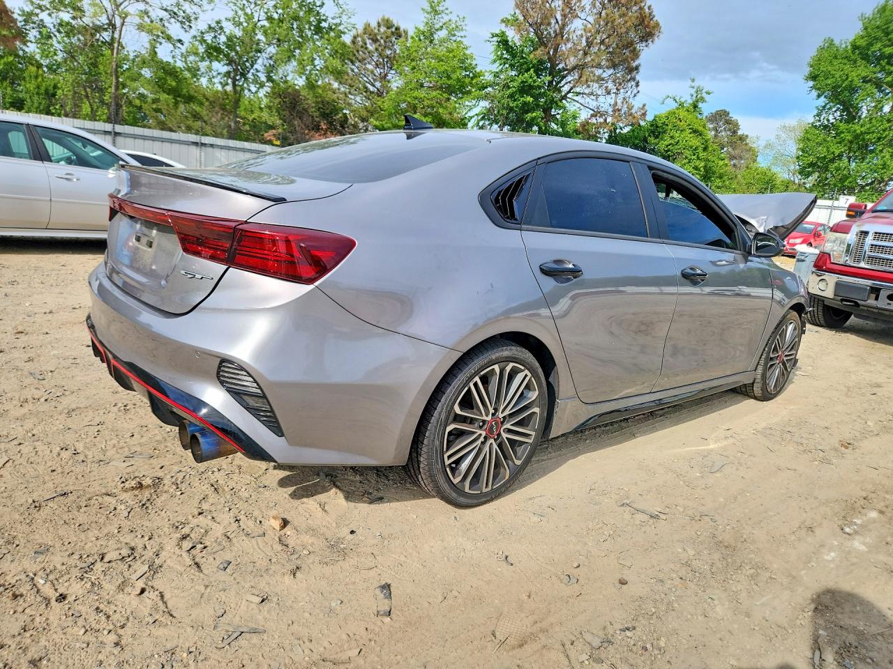 2024 KIA FORTE GT photo 5