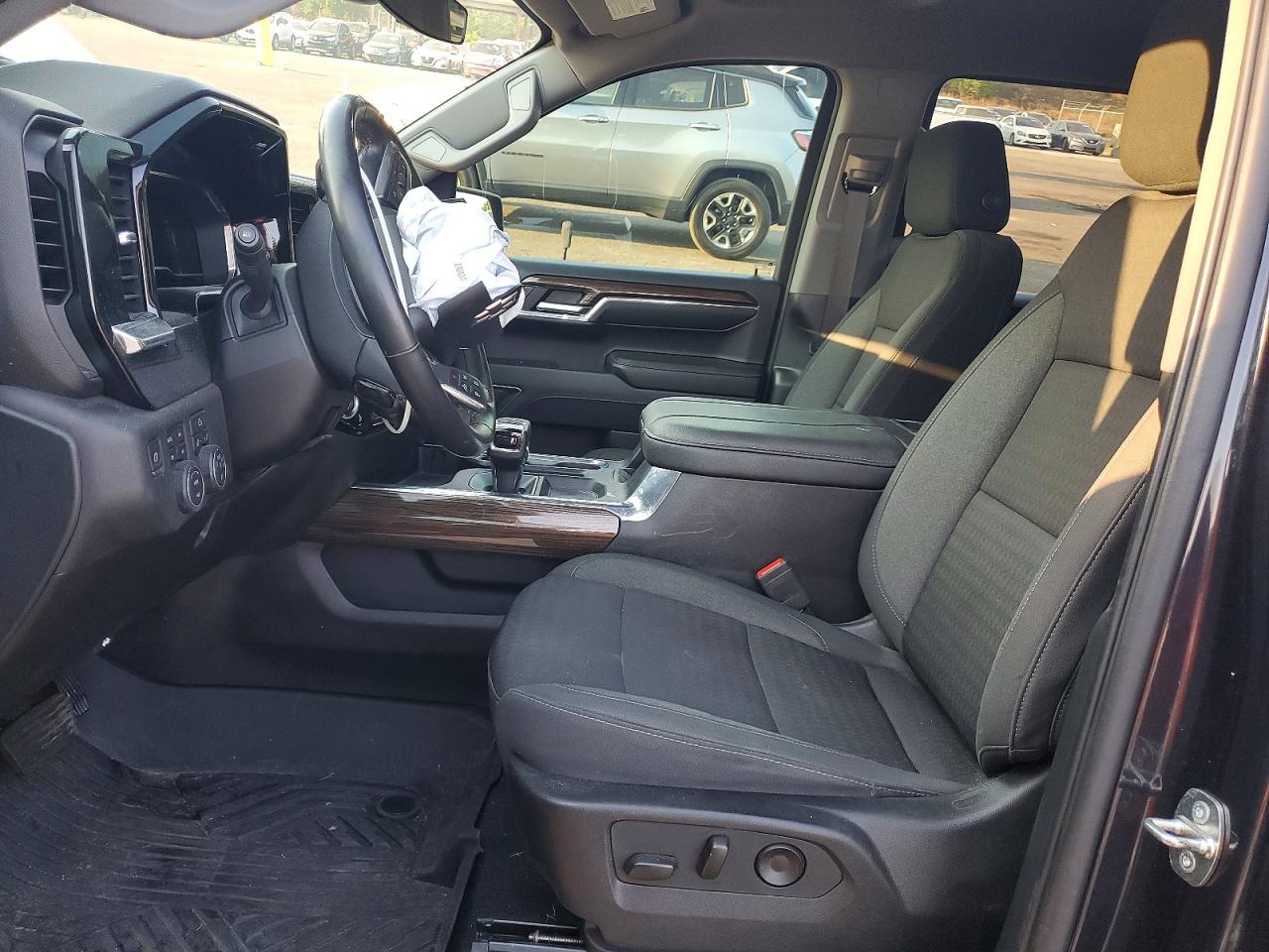 2024 CHEVROLET SILVERADO K1500 RST photo 19