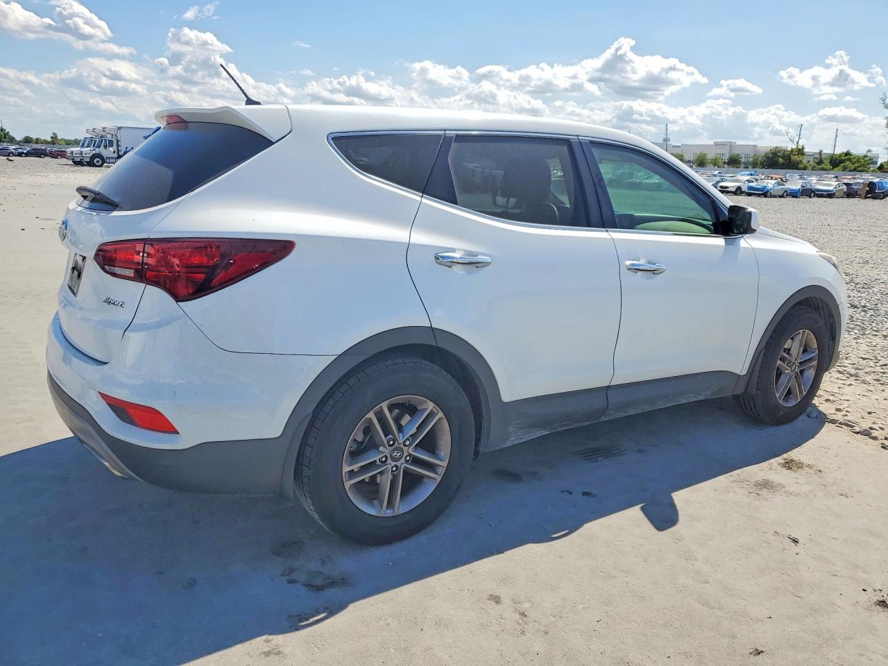 2018 HYUNDAI SANTA FE SPORT 2.4L photo 5