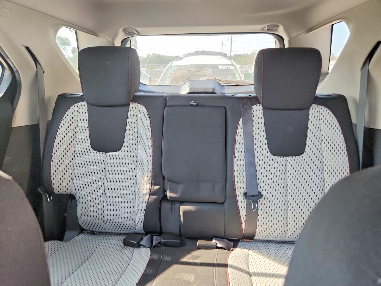 2010 CHEVROLET EQUINOX LS photo 19