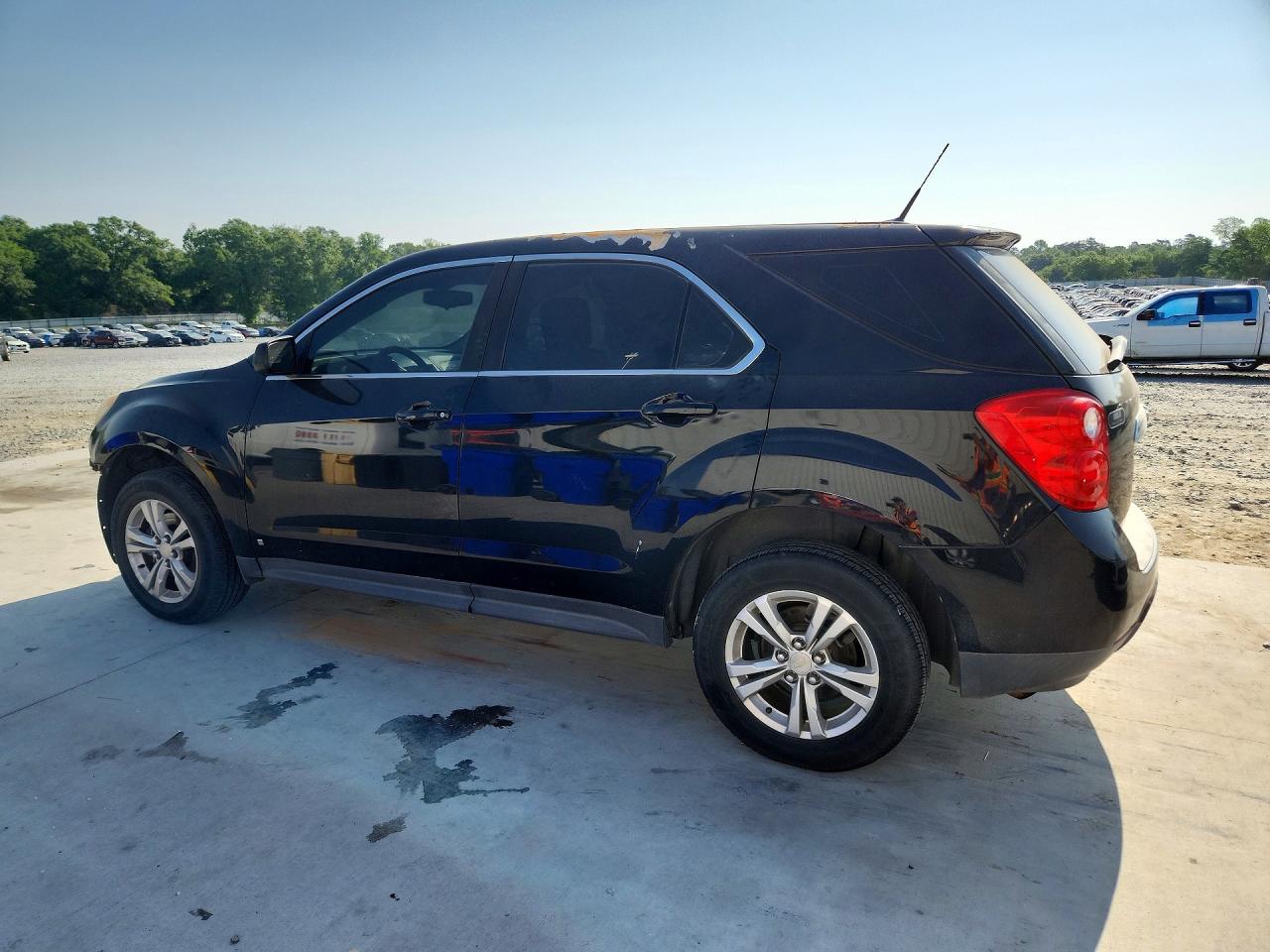 2010 CHEVROLET EQUINOX LS photo 3