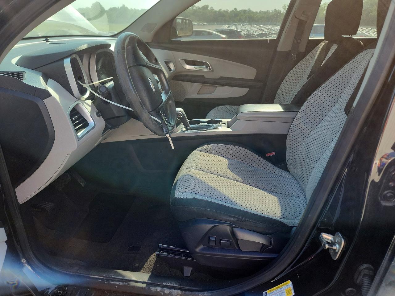 2010 CHEVROLET EQUINOX LS photo 13