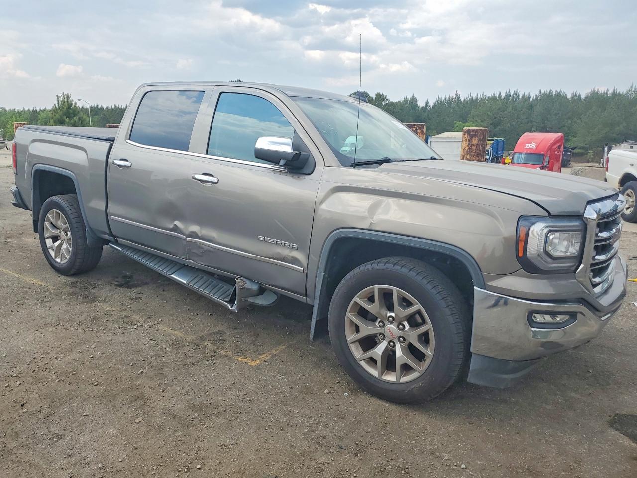 2017 GMC SIERRA C1500 SLT photo 4