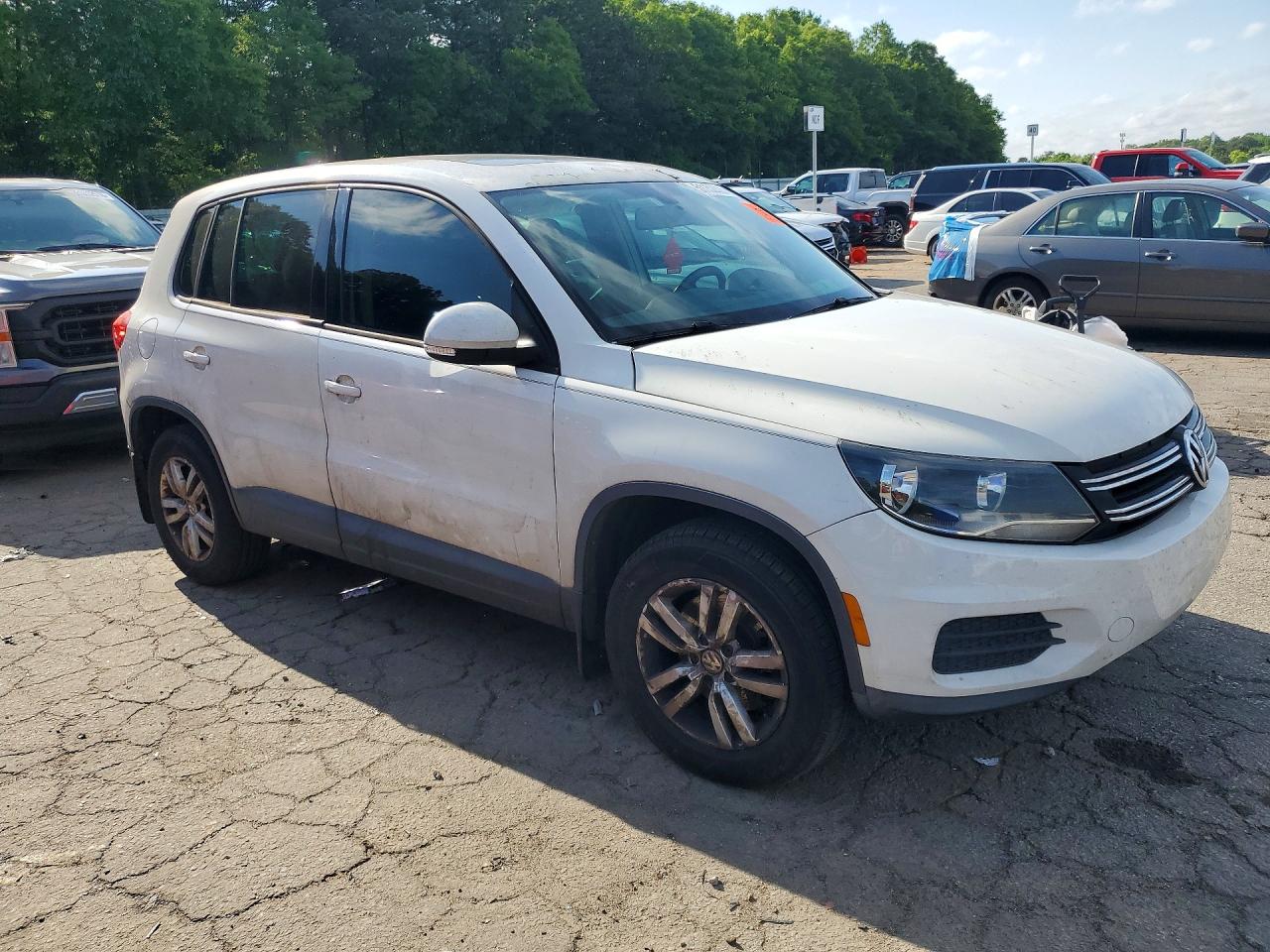 2013 VOLKSWAGEN TIGUAN S photo 7