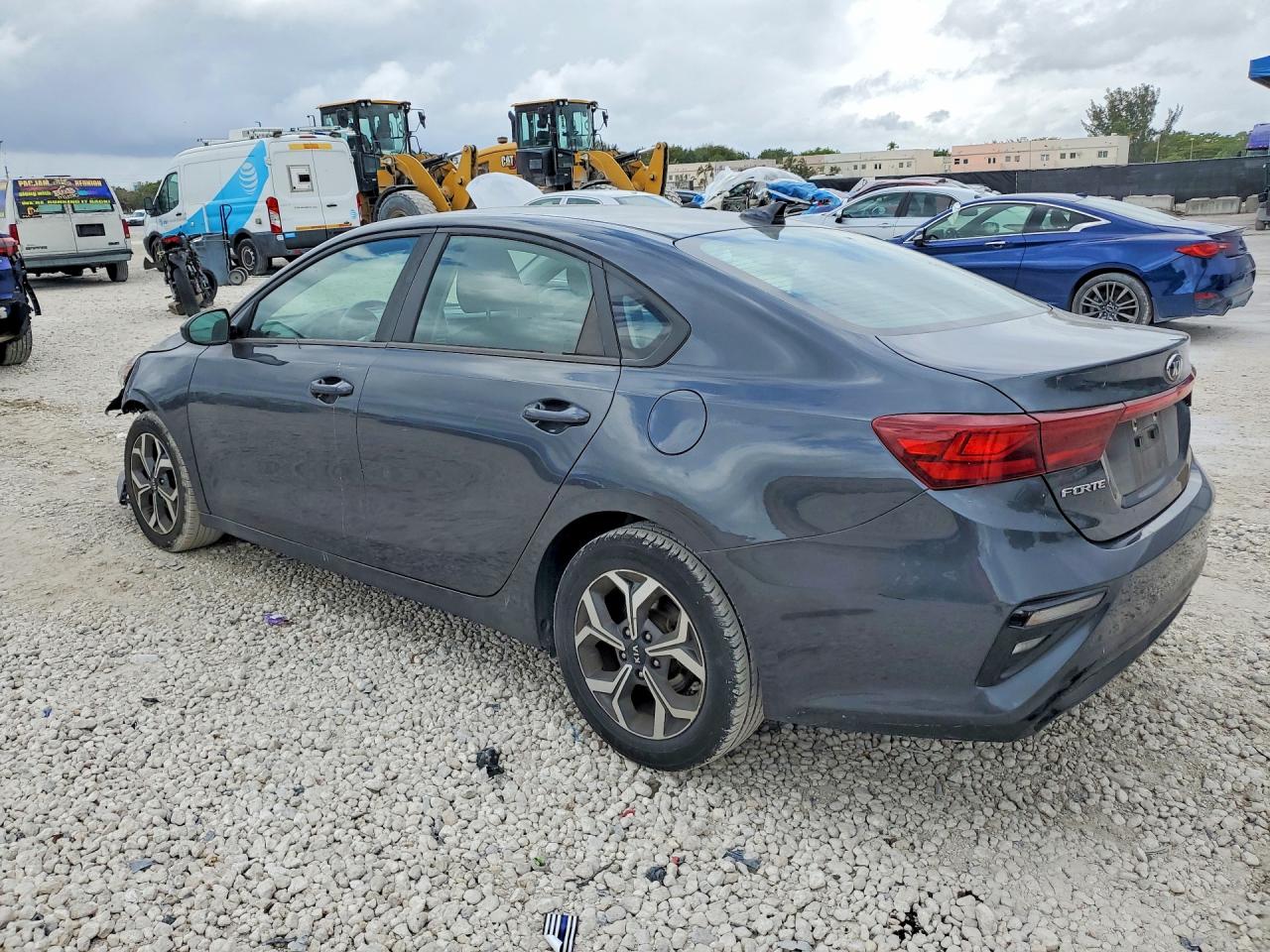 2020 KIA FORTE LXS photo 3