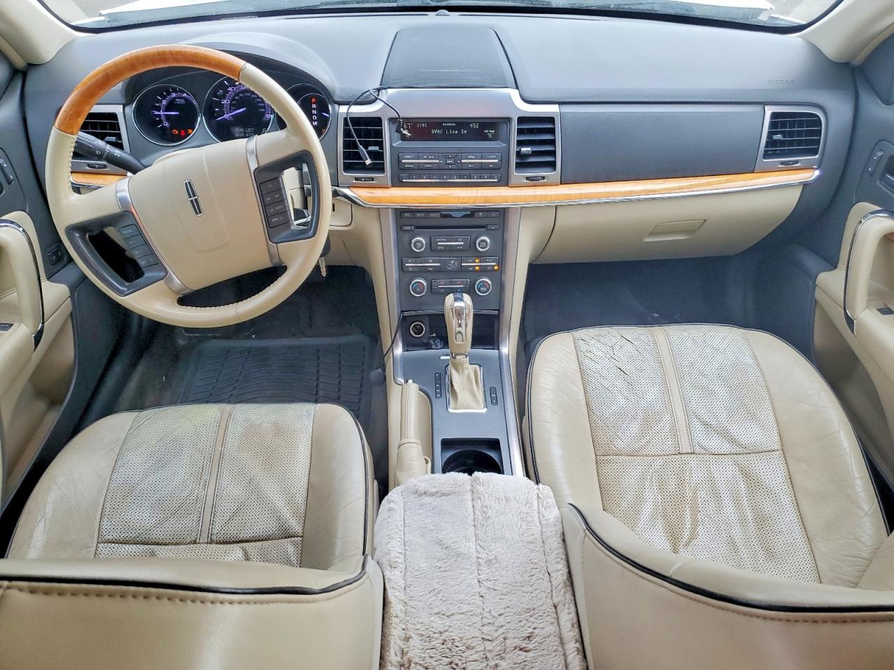 2010 LINCOLN MKZ photo 15