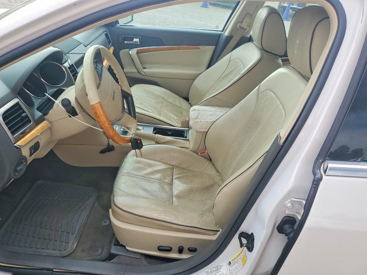 2010 LINCOLN MKZ photo 13