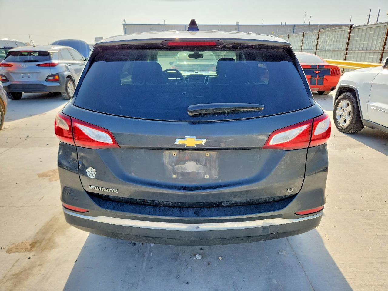 2018 CHEVROLET EQUINOX LT photo 11