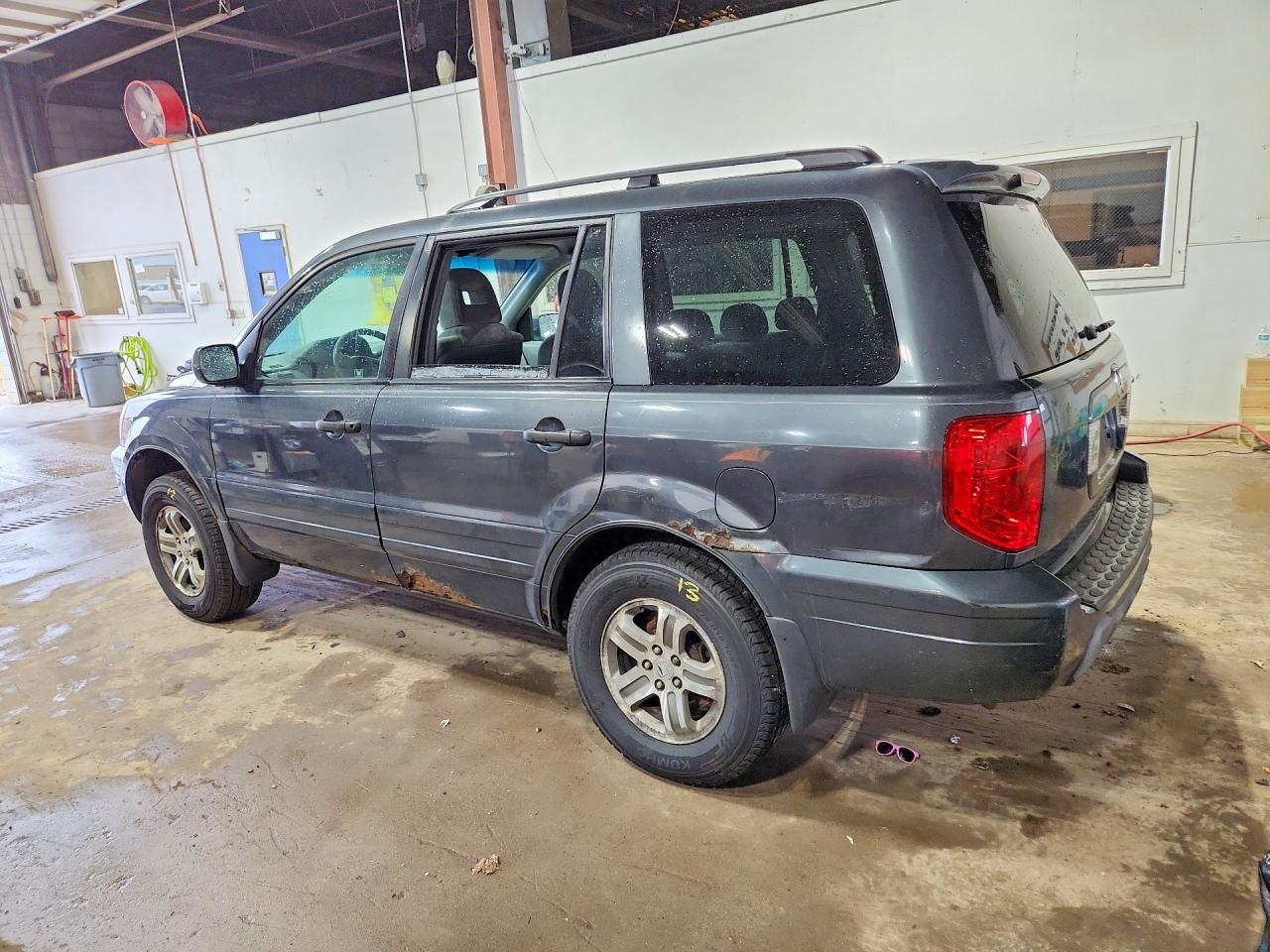 2004 HONDA PILOT EX photo 3
