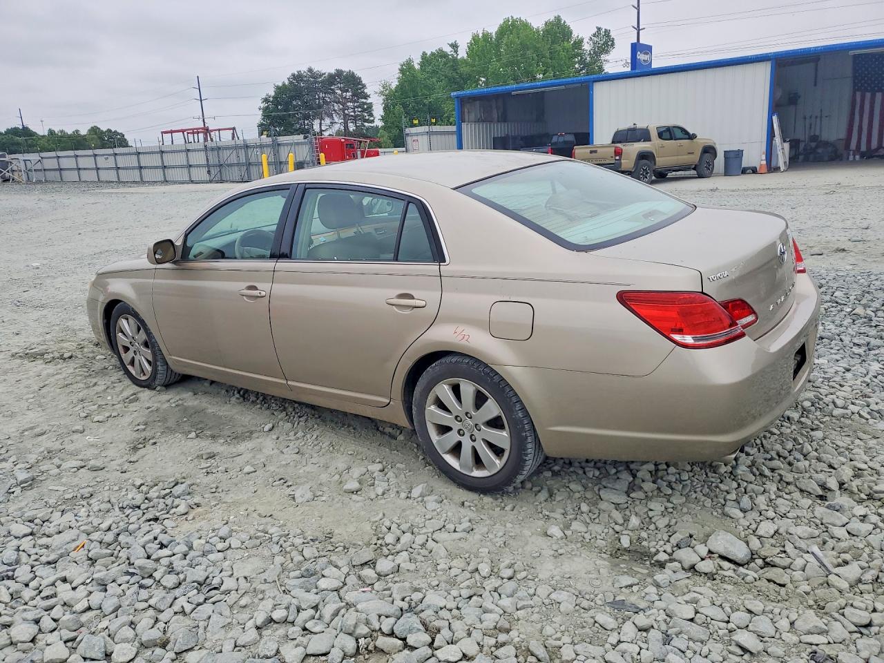 2006 TOYOTA AVALON XLS photo 3