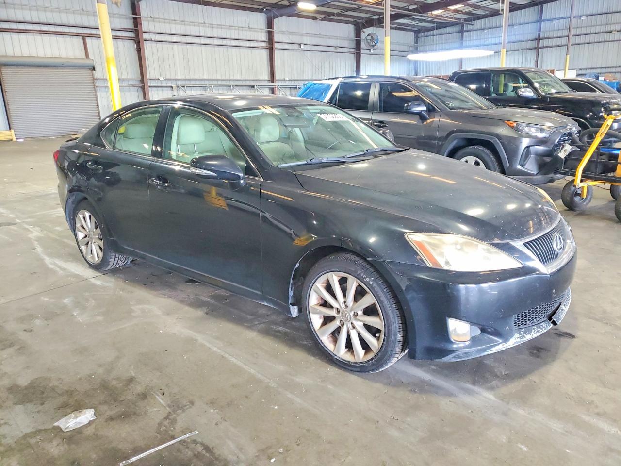 2010 LEXUS IS 250 photo 4
