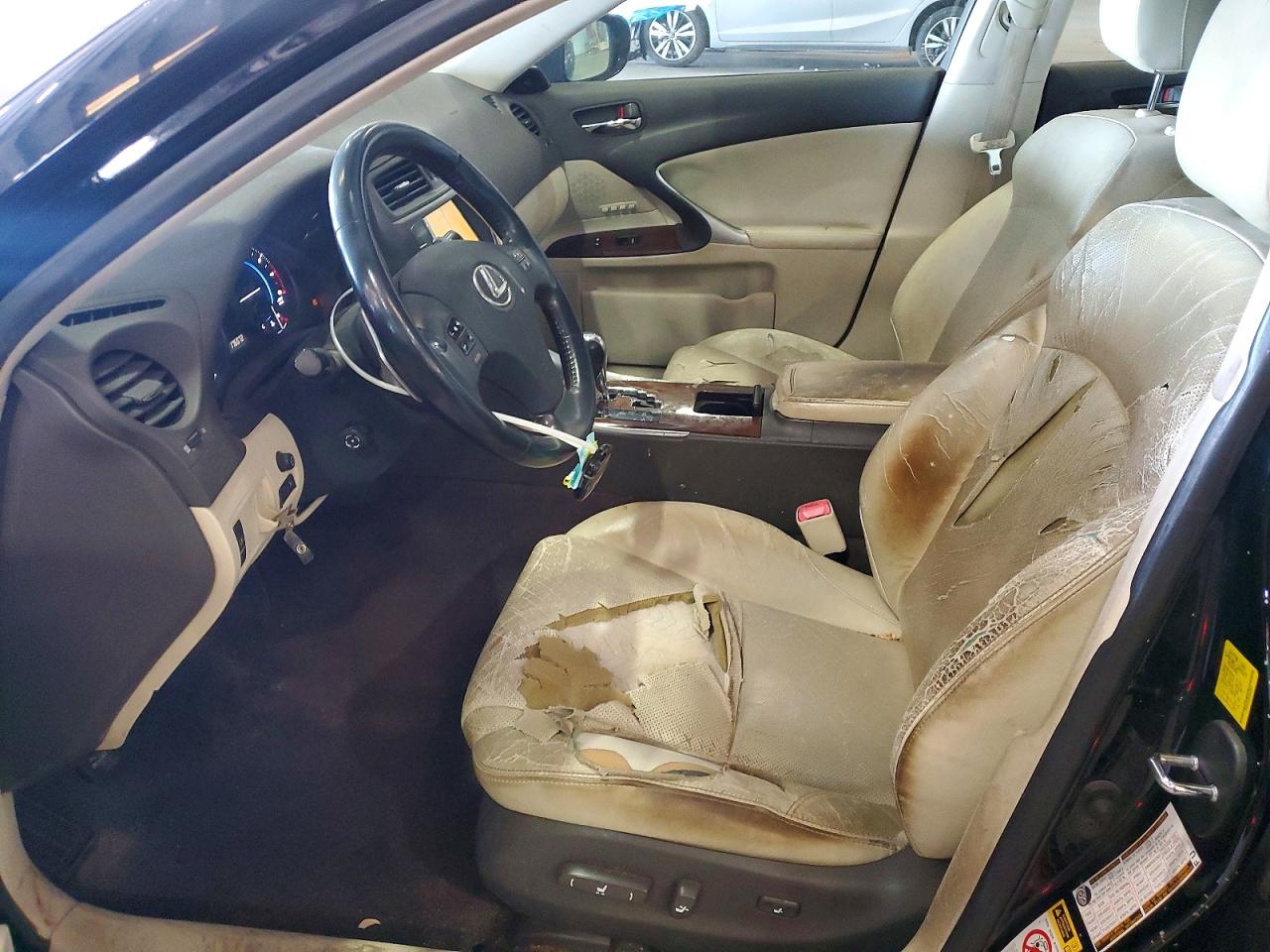 2010 LEXUS IS 250 photo 7