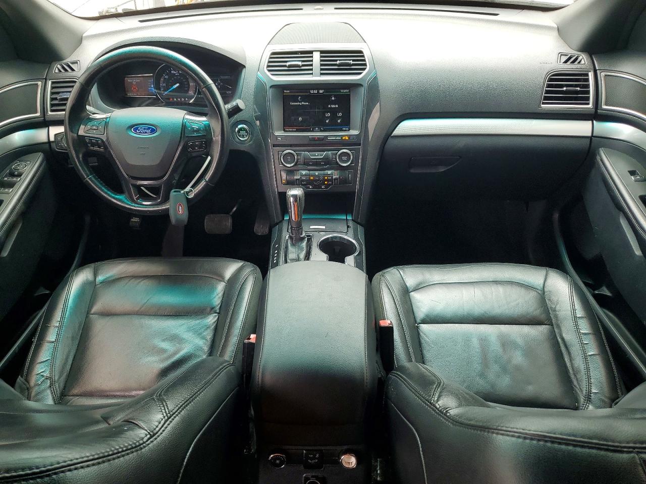 2016 FORD EXPLORER XLT photo 8