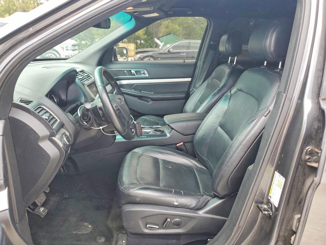 2016 FORD EXPLORER XLT photo 7