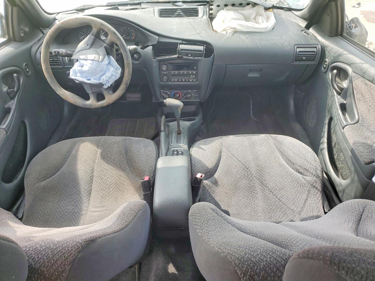 2004 CHEVROLET CAVALIER LS photo 8
