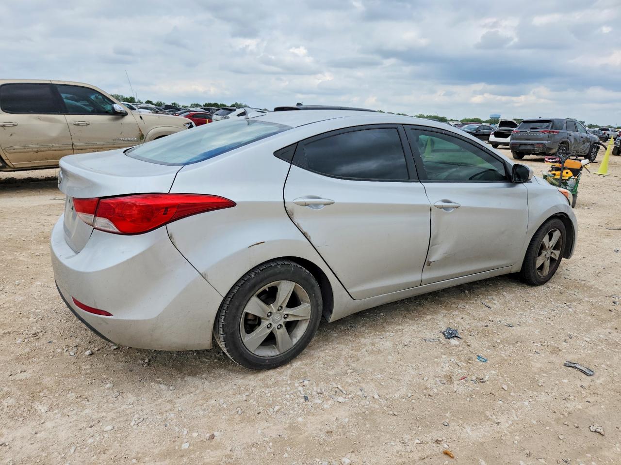 2013 HYUNDAI ELANTRA GLS photo 5