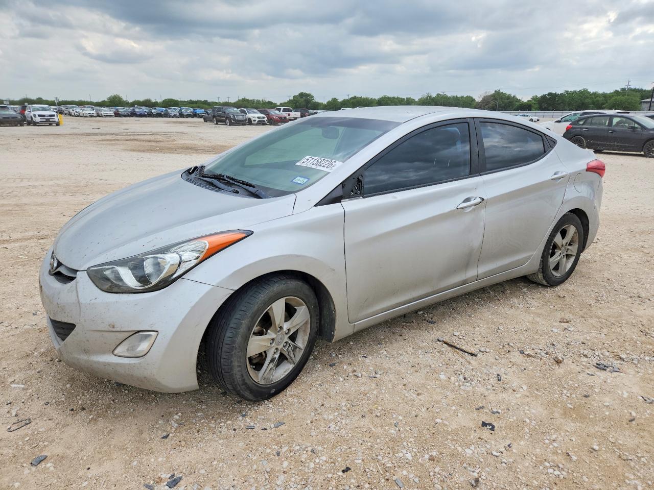 2013 HYUNDAI ELANTRA