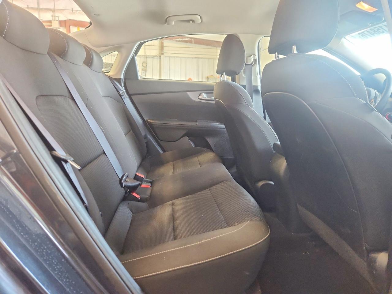 2019 KIA FORTE FE photo 28