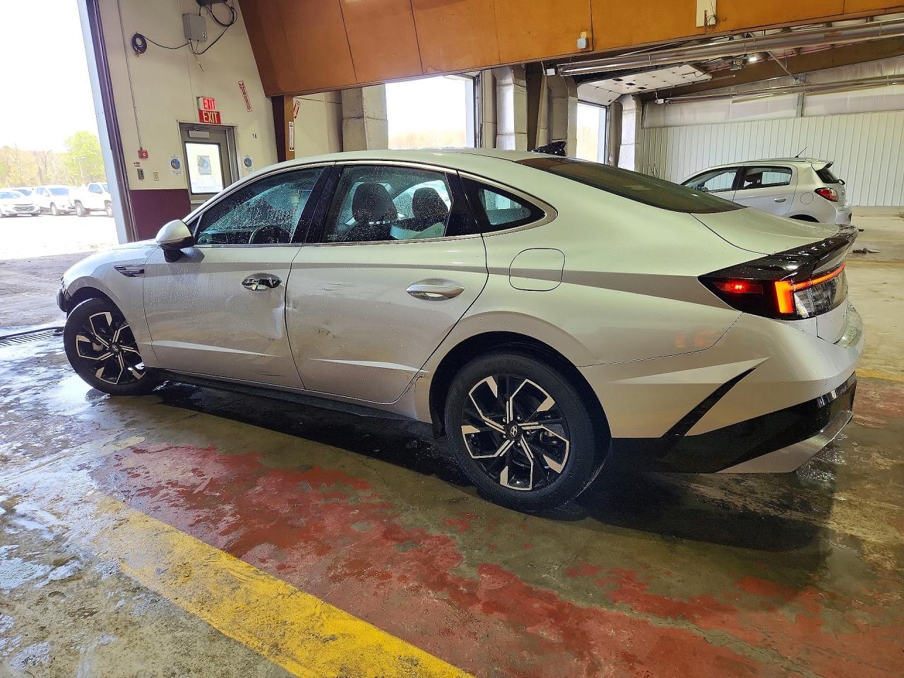 2025 HYUNDAI SONATA SEL photo 3