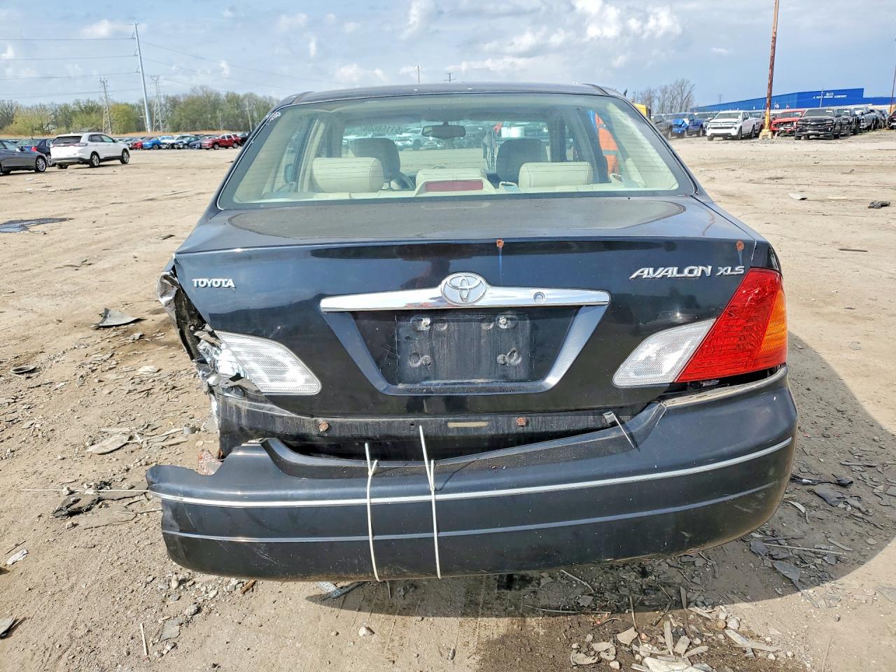 2000 TOYOTA AVALON XLS photo 16