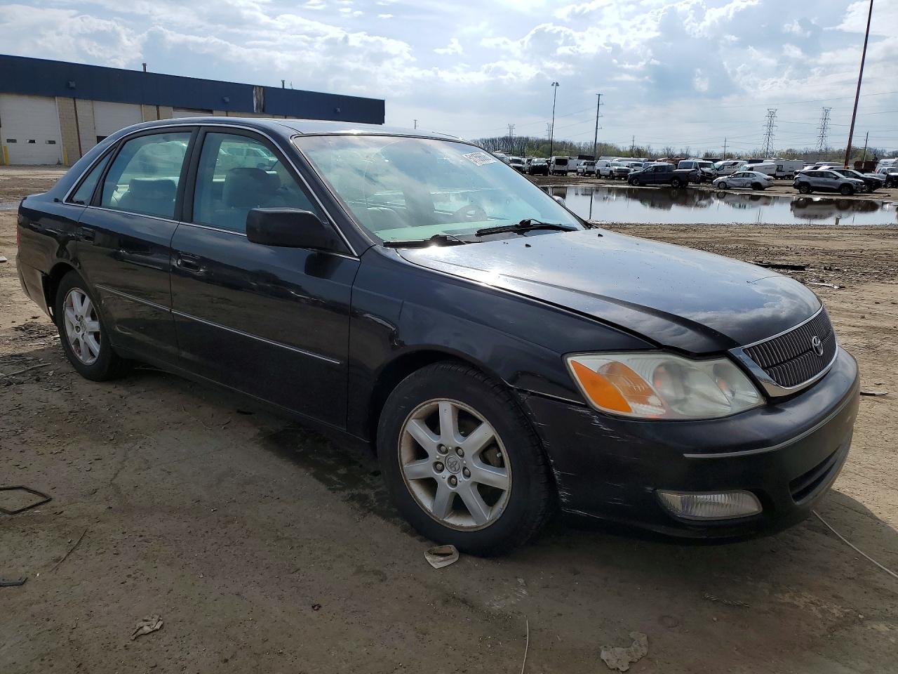 2000 TOYOTA AVALON XLS photo 10