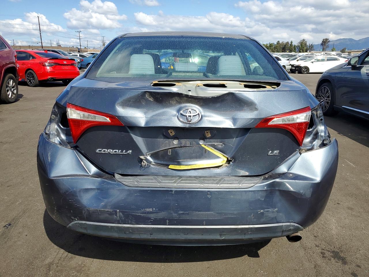 2016 TOYOTA COROLLA LE photo 11