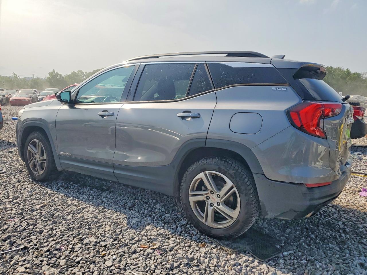 2018 GMC TERRAIN SLE photo 4