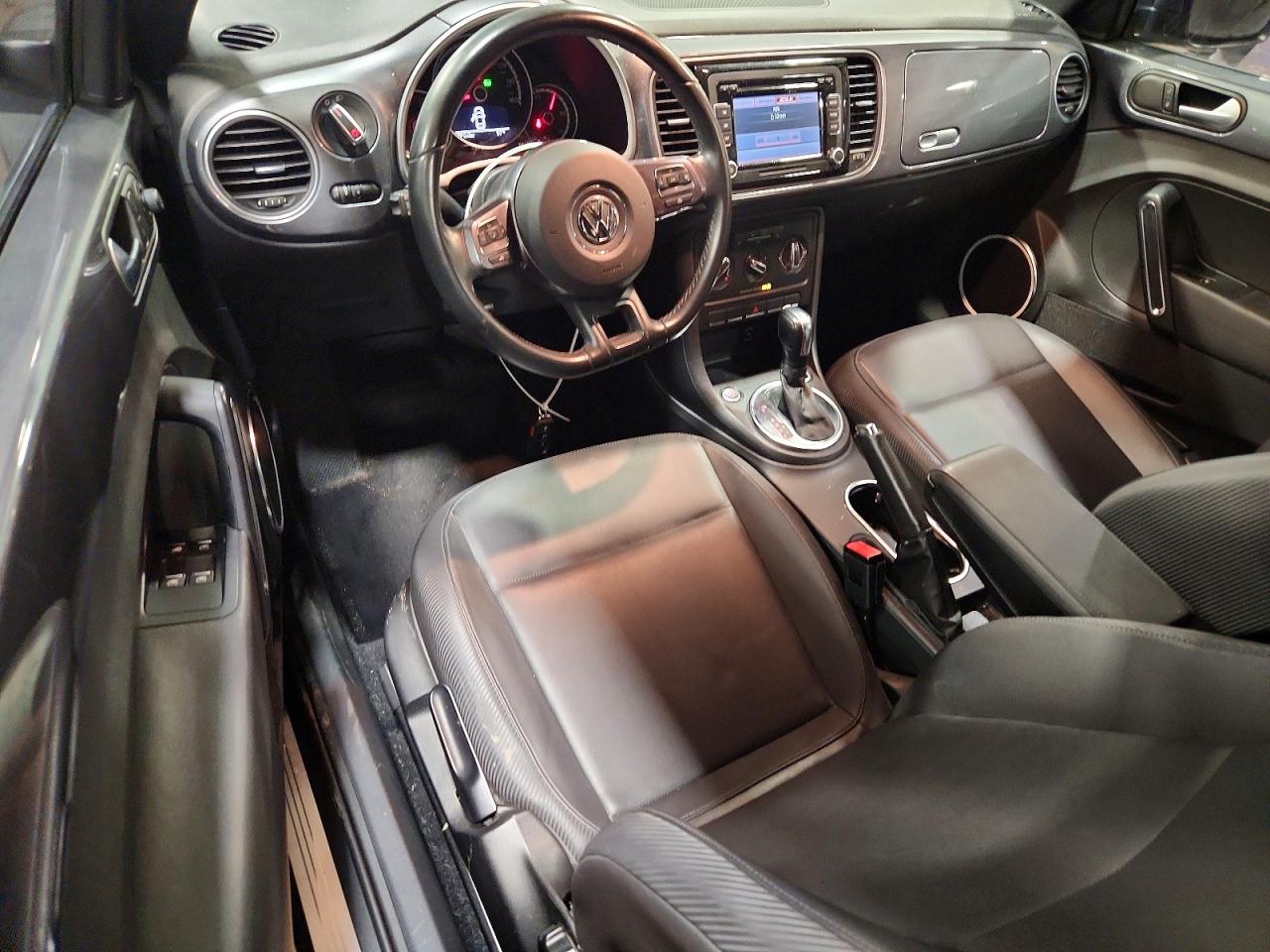 2013 VOLKSWAGEN BEETLE photo 15