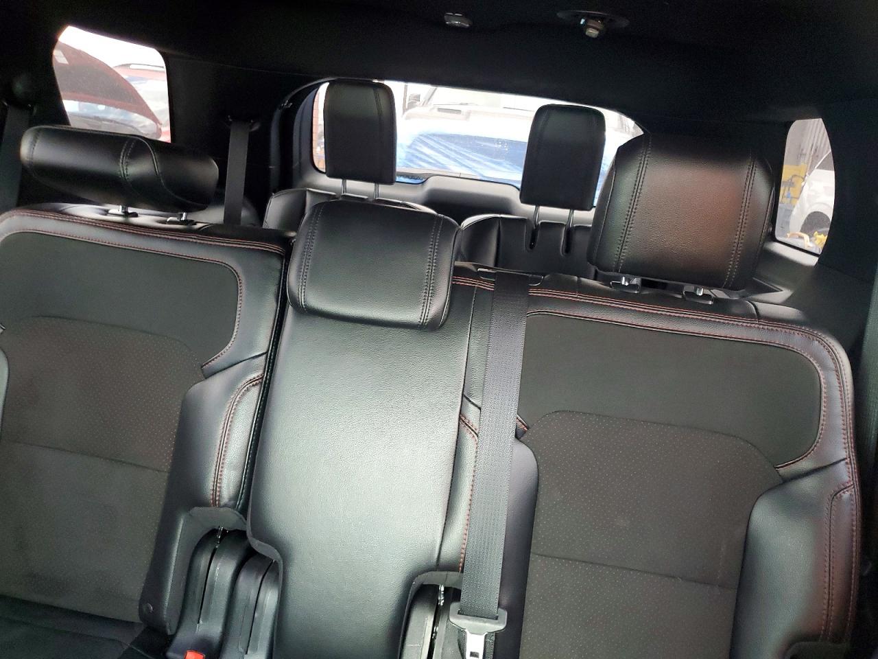 2018 FORD EXPLORER XLT photo 10