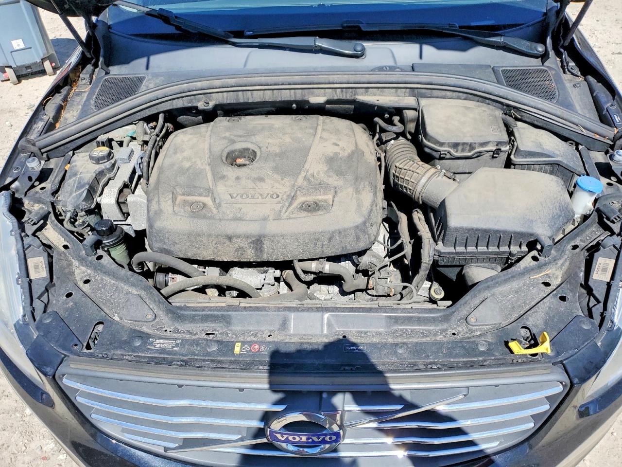 2017 VOLVO XC60 T6 DYNAMIC photo 12