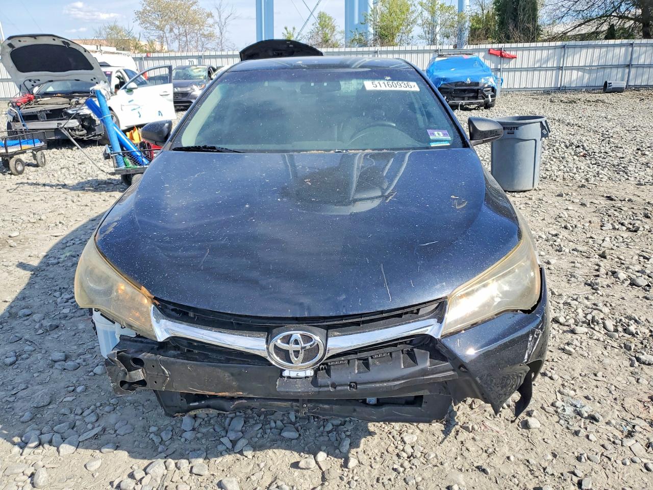 2017 TOYOTA CAMRY SE photo 13
