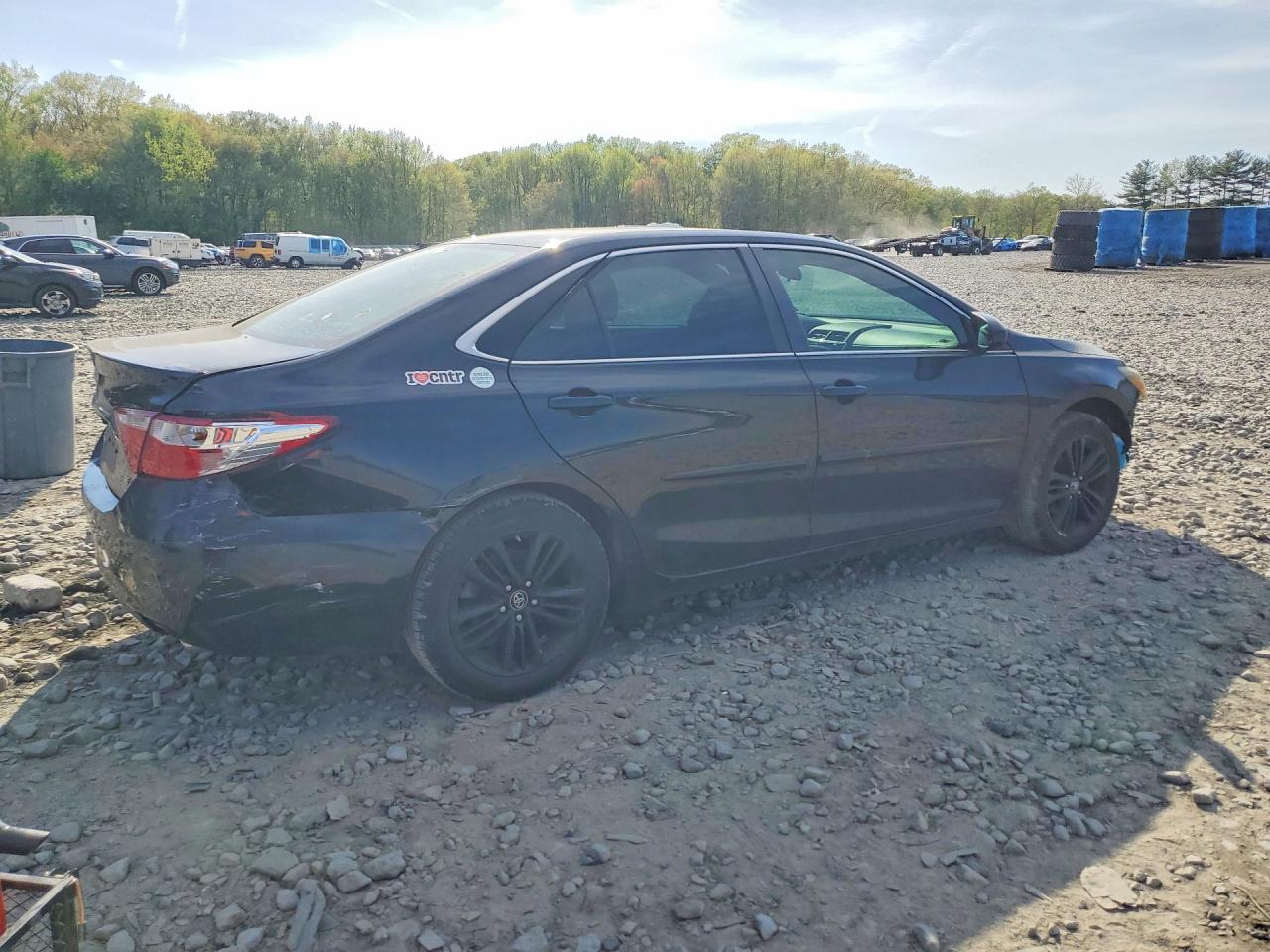 2017 TOYOTA CAMRY SE photo 7