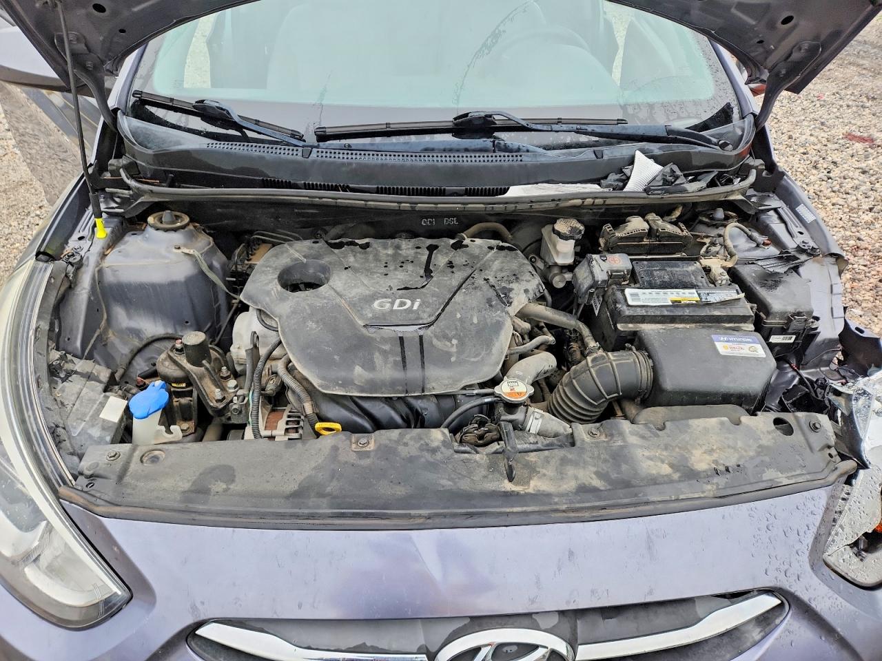 2017 HYUNDAI ACCENT SE photo 31