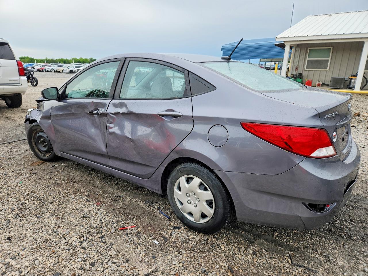 2017 HYUNDAI ACCENT SE photo 4