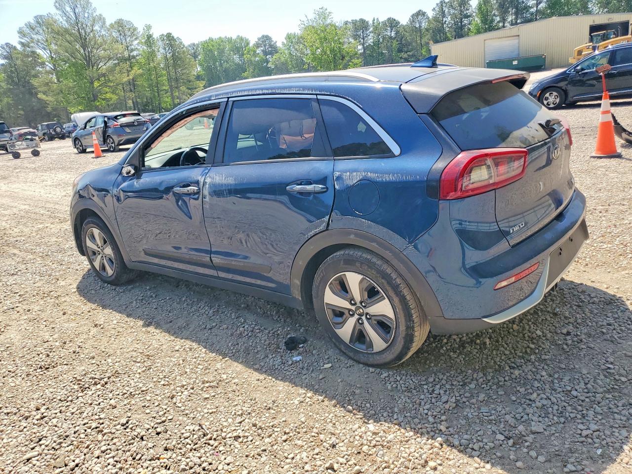 2019 KIA NIRO LX photo 4