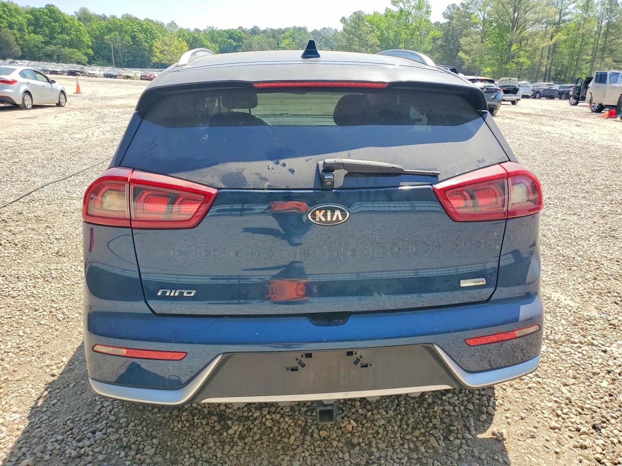2019 KIA NIRO LX photo 16