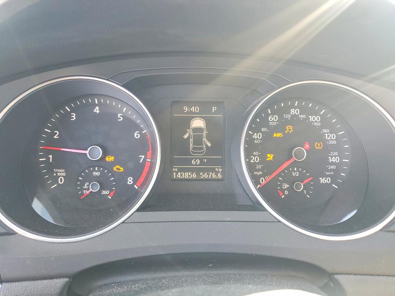 2018 VOLKSWAGEN JETTA SE photo 25