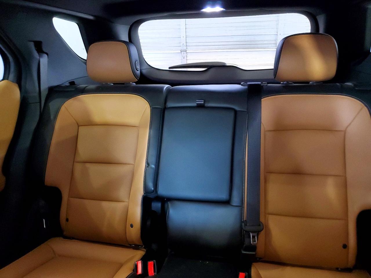 2018 CHEVROLET EQUINOX PREMIER photo 10