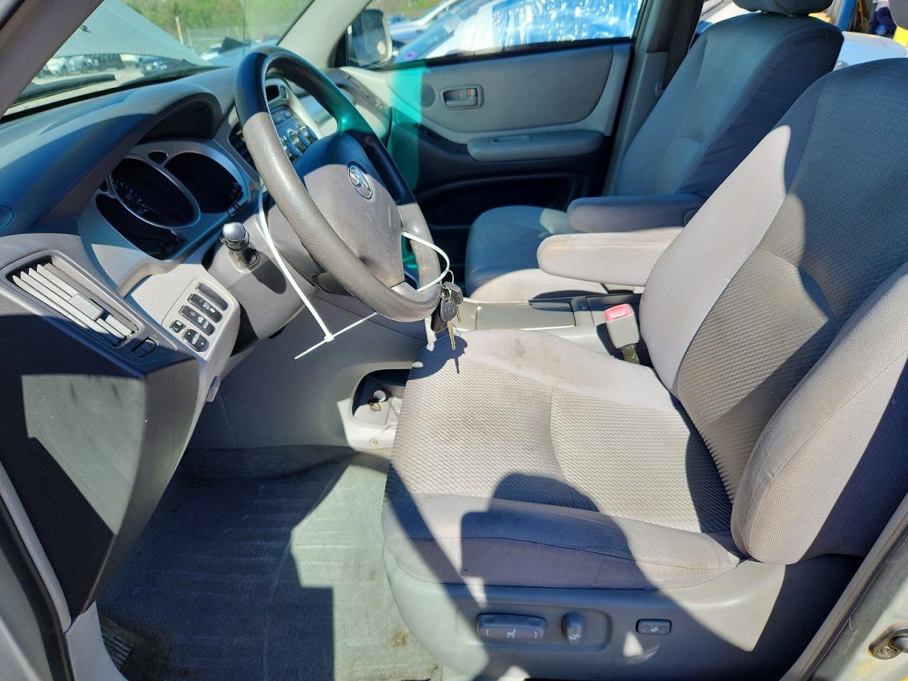 2005 TOYOTA HIGHLANDER LIMITED photo 13