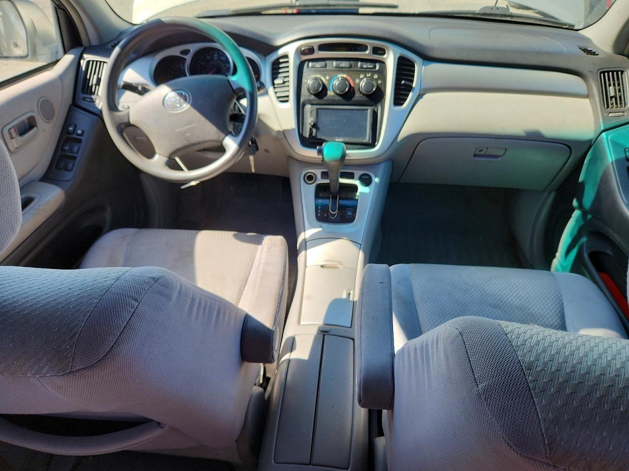 2005 TOYOTA HIGHLANDER LIMITED photo 15