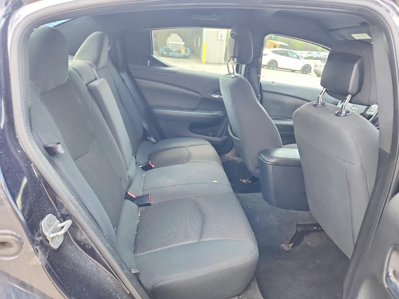 2011 DODGE AVENGER MAINSTREET photo 28