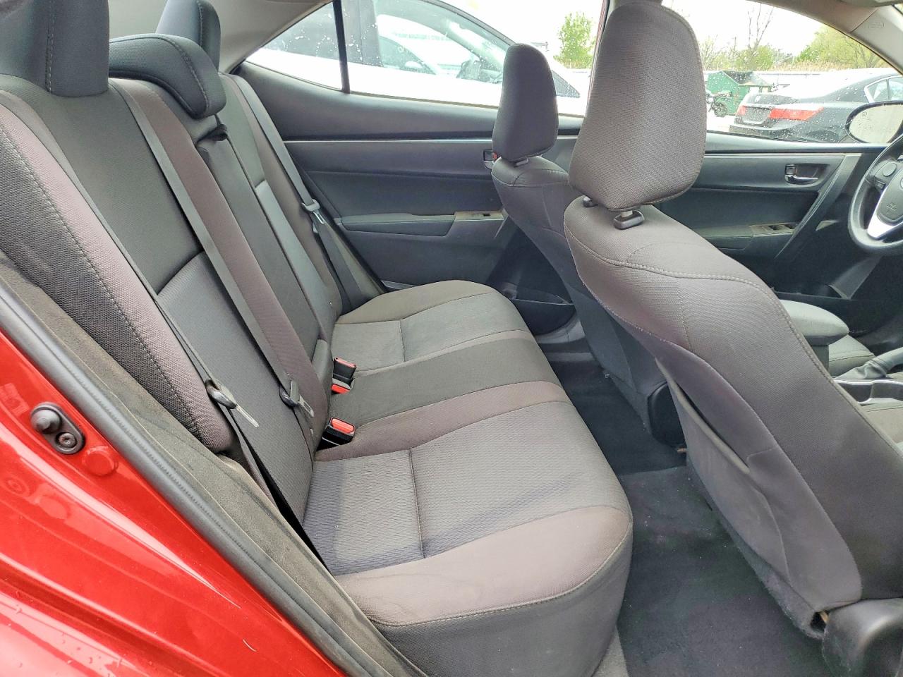 2017 TOYOTA COROLLA LE photo 28