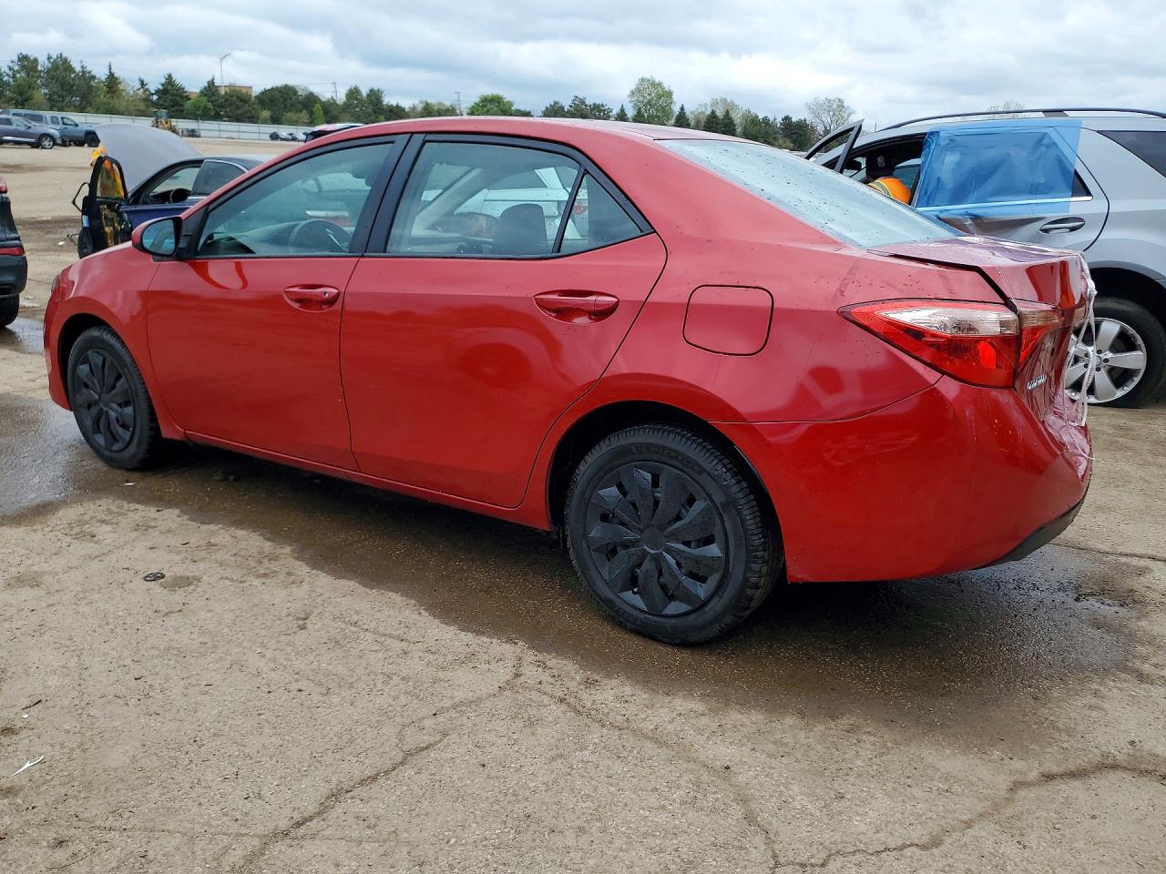 2017 TOYOTA COROLLA LE photo 4