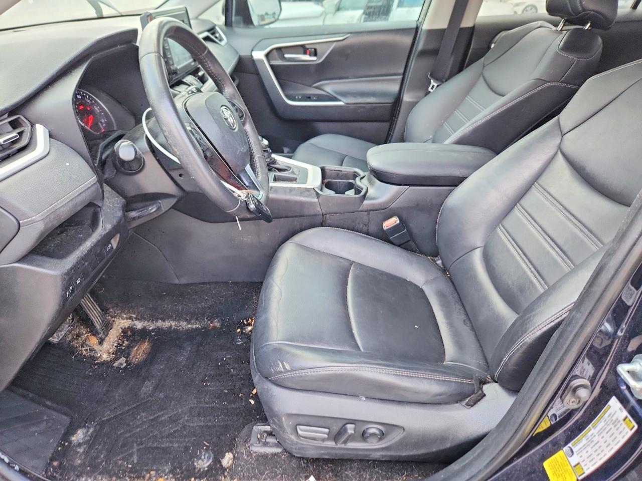 2021 TOYOTA RAV4 XLE PREMIUM photo 7