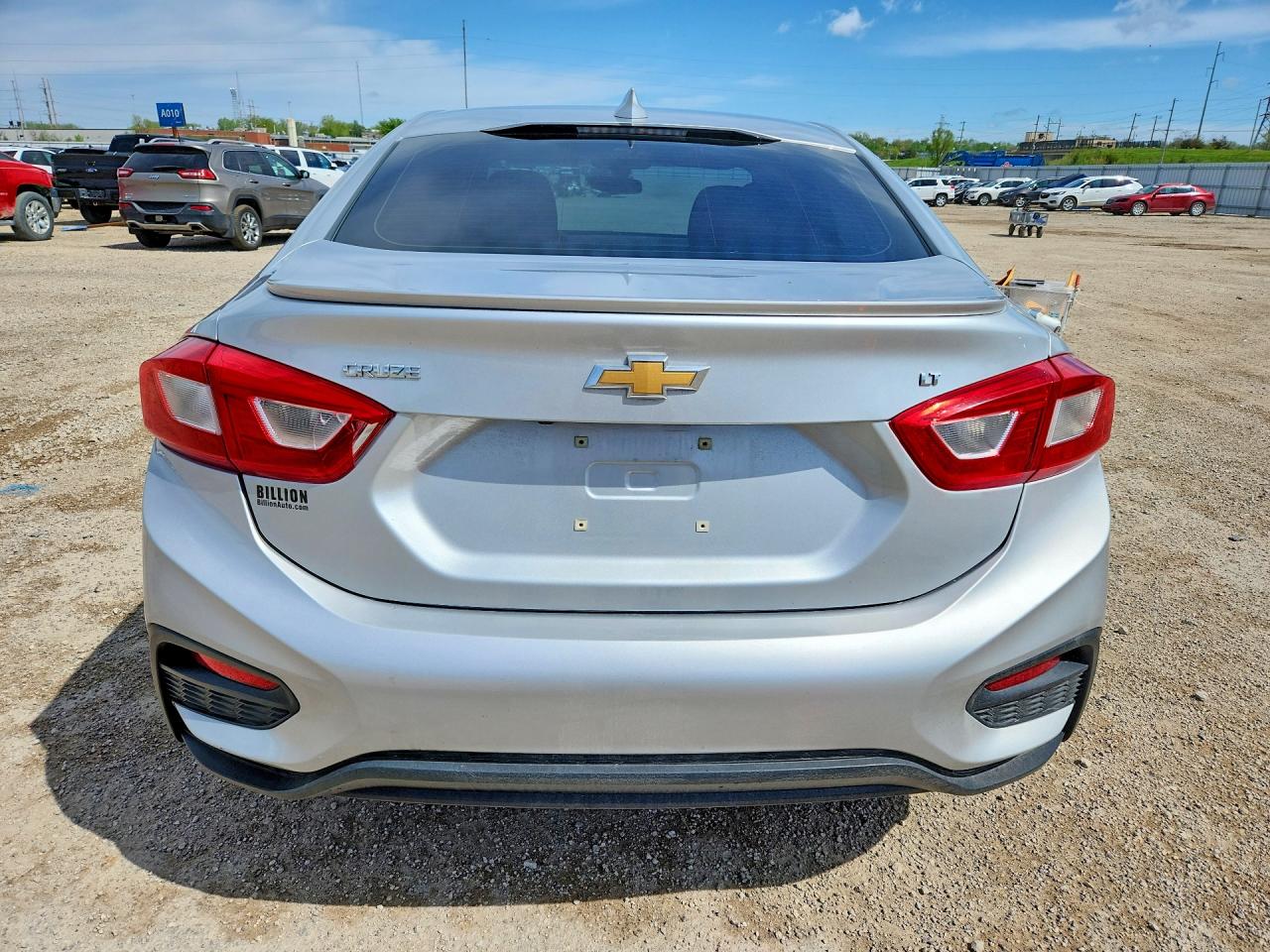 2017 CHEVROLET CRUZE LT photo 11