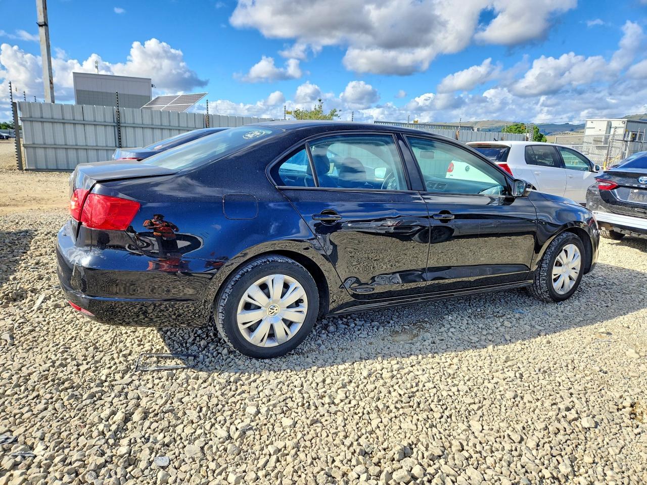 2012 VOLKSWAGEN JETTA SE photo 3